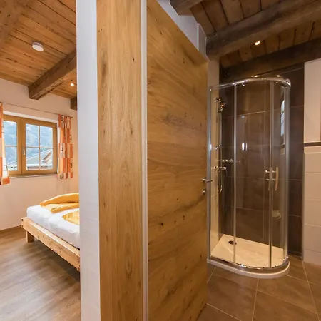 Casa vacanze Modern Mansion In Near Area Kaprun